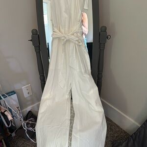 Cupshe White Sleeveless Jumpsuit with Tie Waist